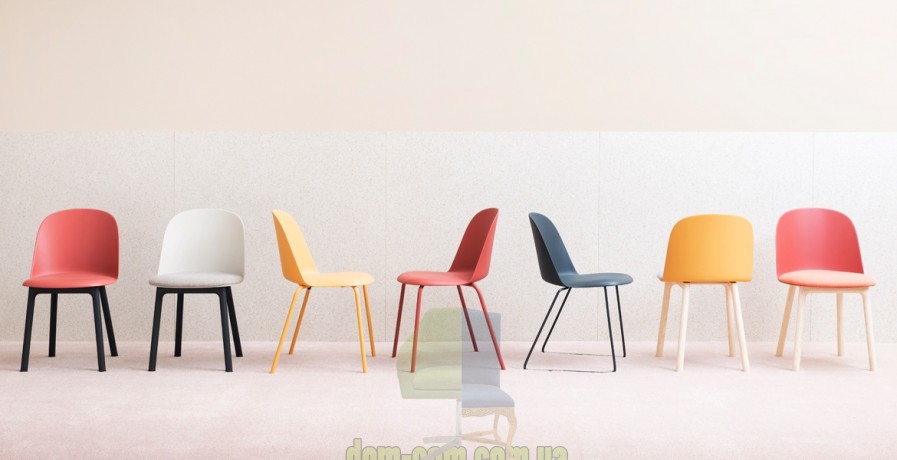 Дизайнерский стул обтекаемой формы на полозьях Miniforms Mariolina