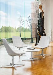 Комфортное поворотное кресло Sesta Free