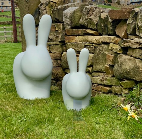 Дизайнерский интерьерный стул Rabbit Chair Qeeboo balsam green