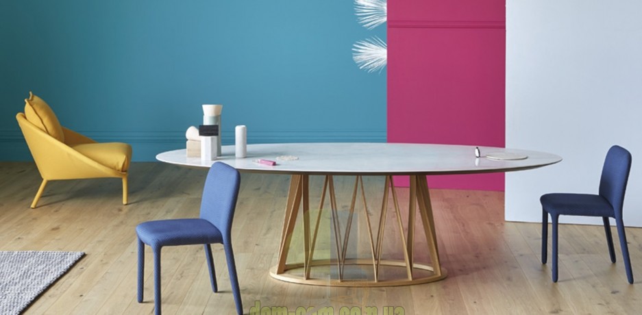 Обеденный стол на оригинальной деревянной базе Miniforms Acco