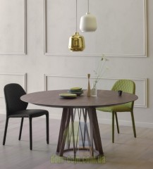 Обеденный стол на оригинальной деревянной базе Miniforms Acco