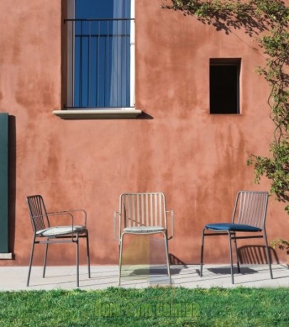 Обеденный металлический стул с подлокотниками Bontempi Ingenia Street