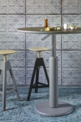 Обеденный стол регулируемый по высоте Miniforms Maciste