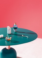 Круглый стол в ярком дизайне Miniforms Illo