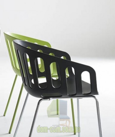 Оригинальное кресло из полипропилена Gaber Basket