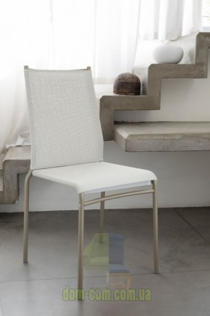 Штабелируемый легкий стул Bontempi Ingenia Liu