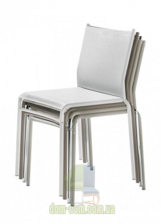 Штабелируемый легкий стул Bontempi Ingenia Liu