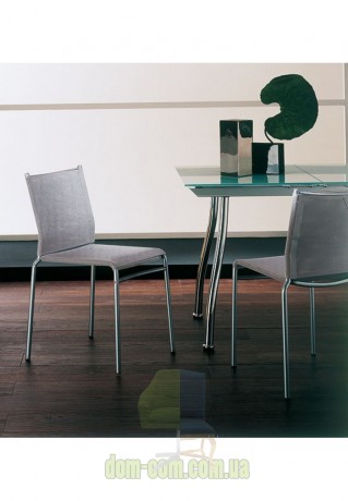 Штабелируемый легкий стул Bontempi Ingenia Liu