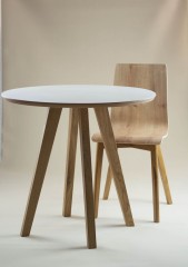 Стул на дубовом каркасе Delta Luka RW Орех Egger H3303