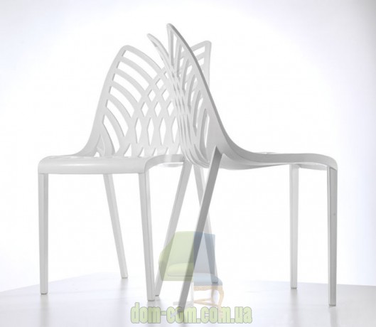 Красивый стул из полипропилена Gaber Opera