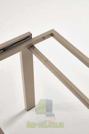 Недорогой итальянский стол Ingenia Sky