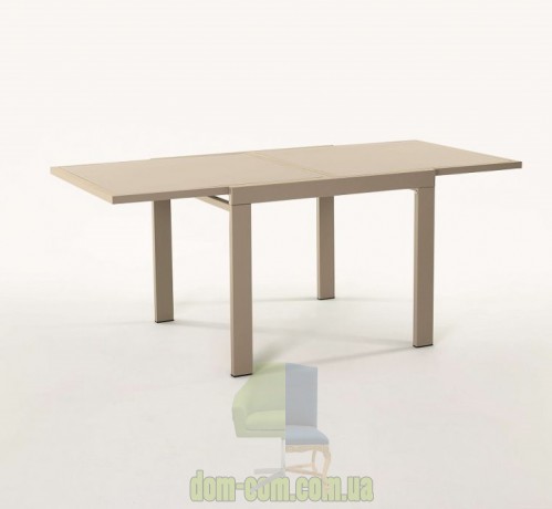 Недорогой итальянский стол Ingenia Sky