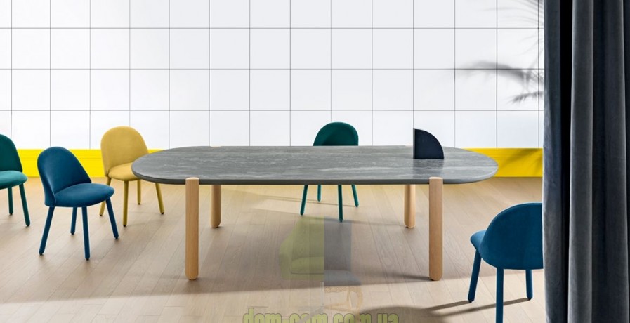 Удобный дизайнерский стул полностью обтянут тканью Miniforms Iola