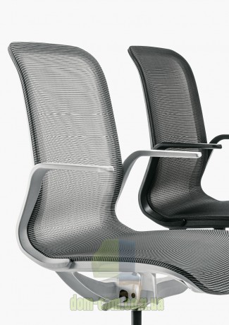 Ультрасовременное кресло для офиса MyMesh Sesta