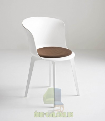 Небольшое поворотное кресло из технополимера Gaber  Epica