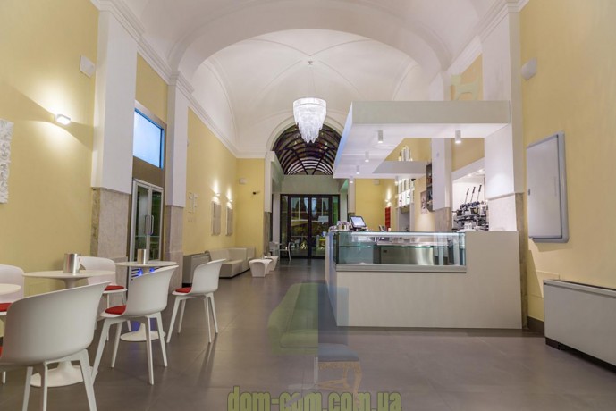 Небольшое поворотное кресло из технополимера Gaber  Epica