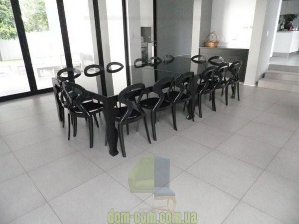 Дизайнерский стул из технополимера Gaber Anita