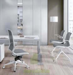 Конференц кресло  в сетке MyMesh Sesta