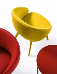 Яркое удобное кресло Botero Mignon Sesta