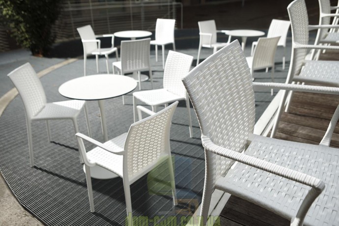 Итальянское кресло  для летней площадки Gaber Tracy B