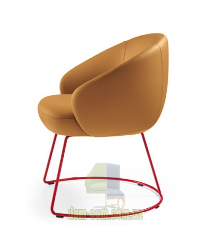 Комфортное кресло на металличеcком каркасе Botero Mignon Sesta