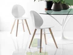 Стул на деревянных ножках Calligaris Basil CS/1820