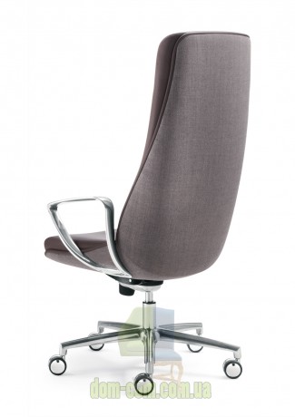 Кресло для руководителя с подголовником Sesta Jada