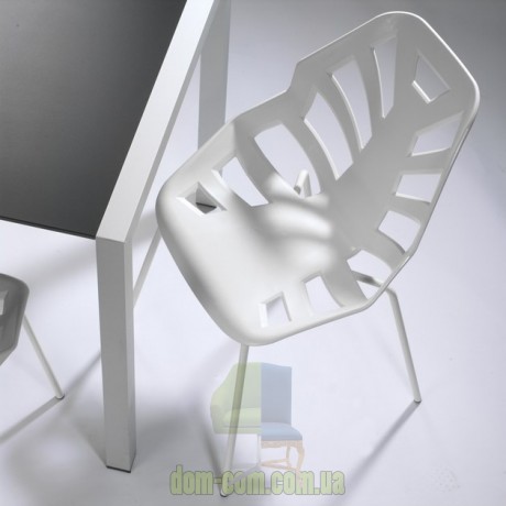 Стул в стильном дизайне Gaber Ninja