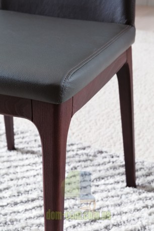 Изящный стул на деревянном каркасе Blues Ozzio Italia