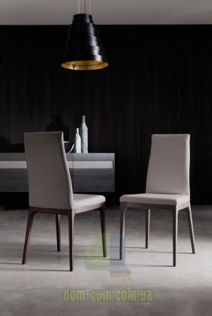 Изящный стул на деревянном каркасе Blues Ozzio Italia