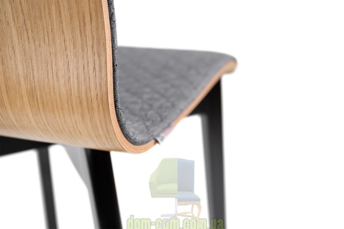 Стул на дубовом каркасе Delta Luka Soft RW черный