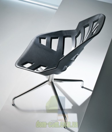 Поворотный стул в стильном дизайне Gaber Ninja