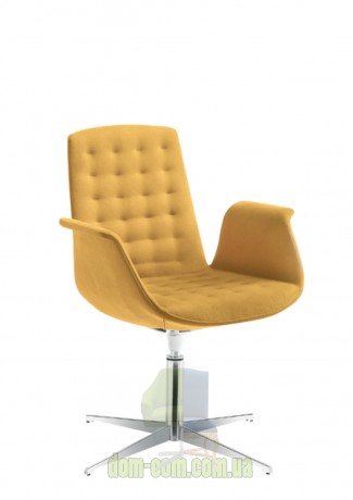 Маленькое изящное кресло Sesta Moda