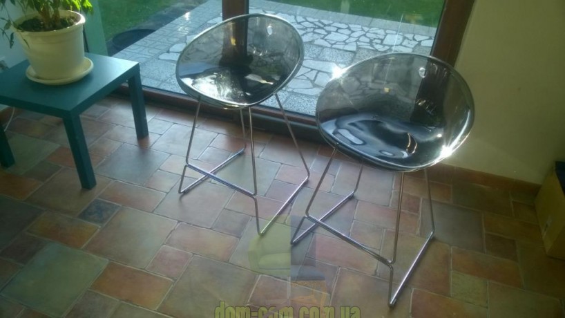 Полубарный стул прозрачный Pedrali Gliss 902