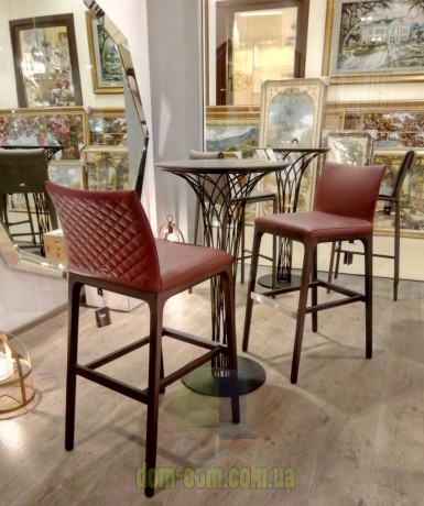 Барный или полубарный стул со стеганной спинкой Cattelan Italia Arcadia Couture