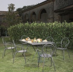 Красивый стул с подлокотниками для улицы RDItalia Fiona