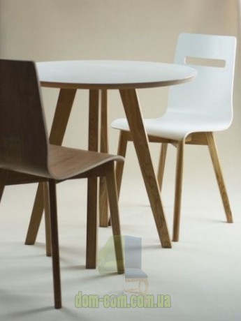 Круглый обеденный стол со столешницей HPL Sigma Vega