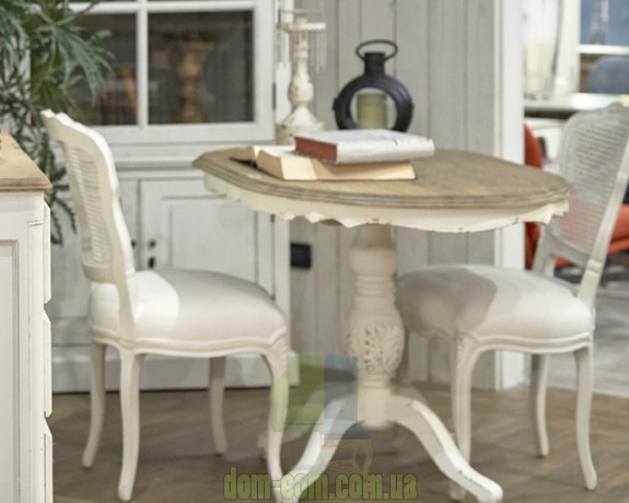 Небольшой классический стол Dialma brown DB001598 DB002866