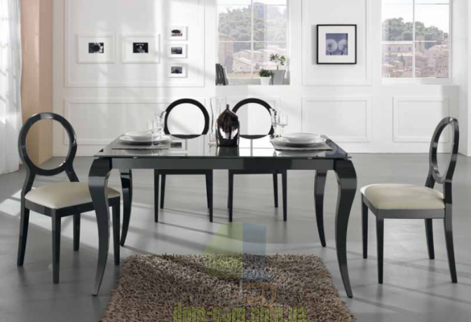 Стол с красивыми изогнутыми ногами Friulsedie Victor 