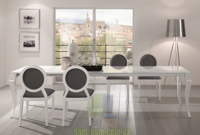 Стол с красивыми изогнутыми ногами Friulsedie Victor 