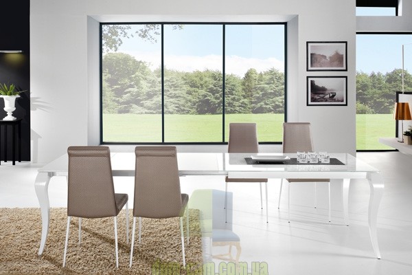 Стол с красивыми изогнутыми ногами Friulsedie Victor 