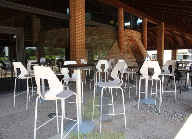 Барный стул в футуристическом дизайне Gaber Prodige