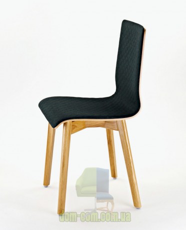 Стул на дубовом каркасе Delta Luka Soft RW черная ткань