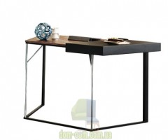 Необычный письменный стол Cattelan Italia Clarion