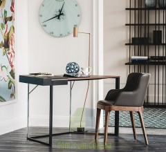 Необычный письменный стол Cattelan Italia Clarion