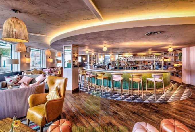 Деревянный барный стул Joanne JMS M959