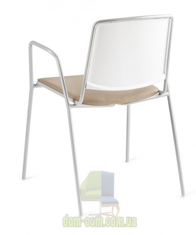 Недорогой офисный стул с подлокотниками Mara Vea 5050