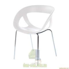 Комфортное кресло из технополимера Gaber Moema