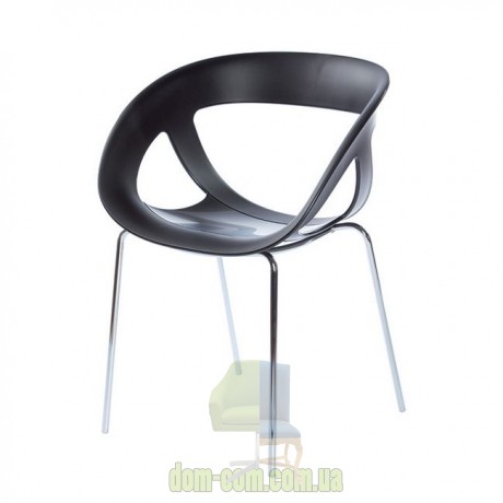 Комфортное кресло из технополимера Gaber Moema