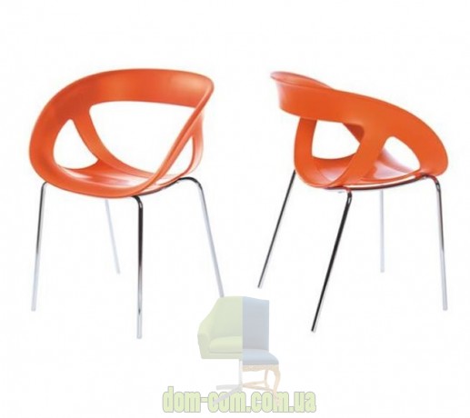 Комфортное кресло из технополимера Gaber Moema